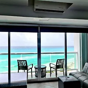 cancun-ocean-view-beautiful-aparment-heart-of-the-hotel-zone.quintano-roohotels.com/